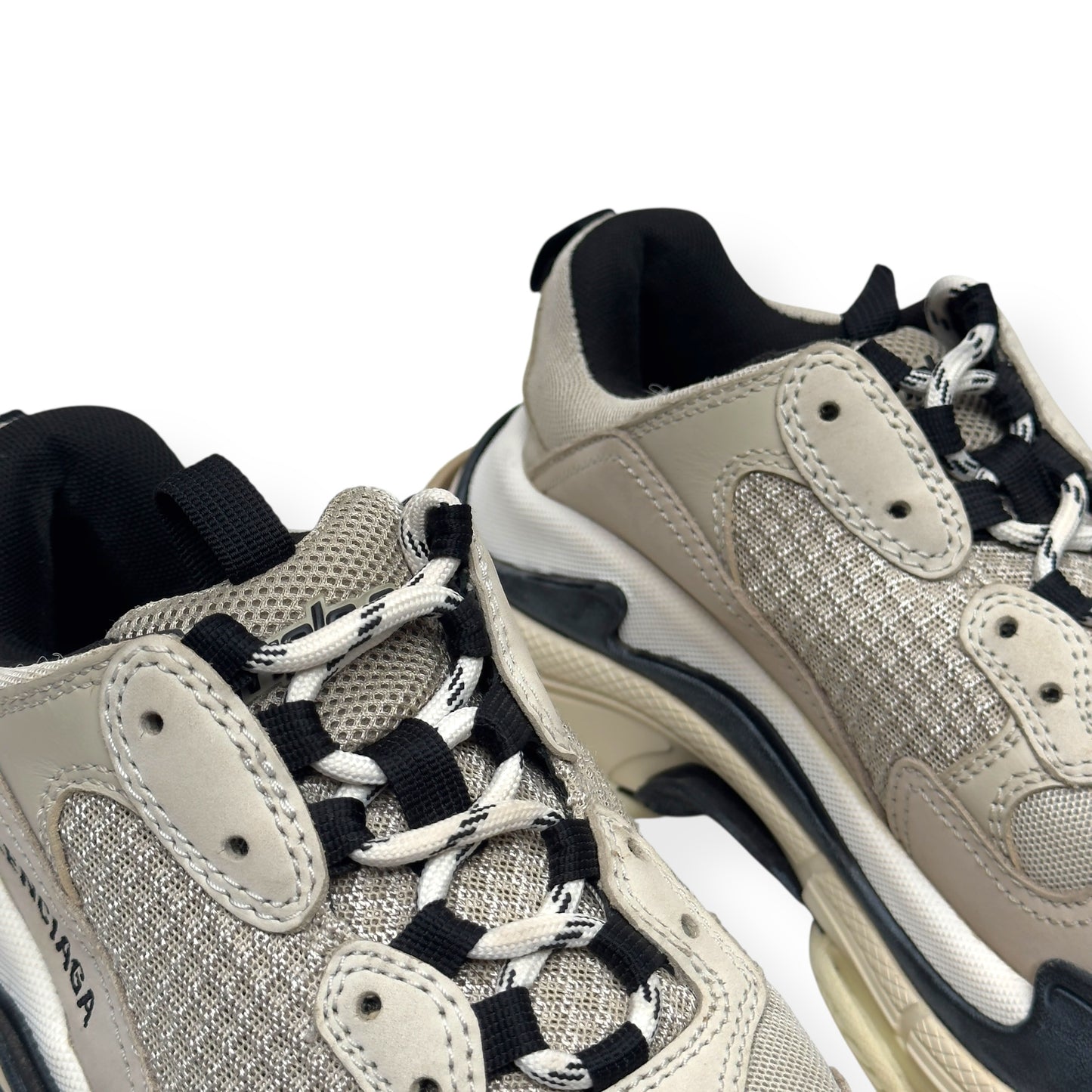BALENCIAGA TRIPLE S SNEAKER BEIGE UK5