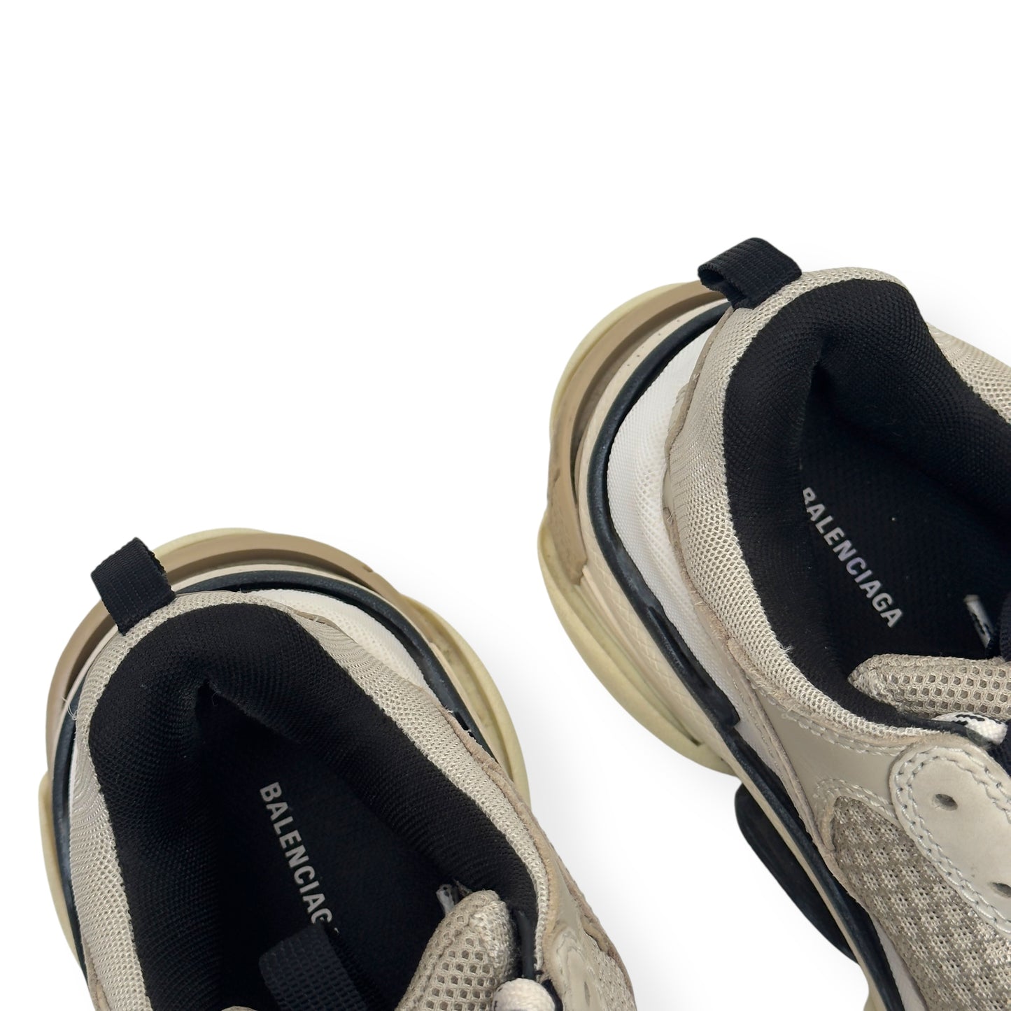 BALENCIAGA TRIPLE S SNEAKER BEIGE UK5