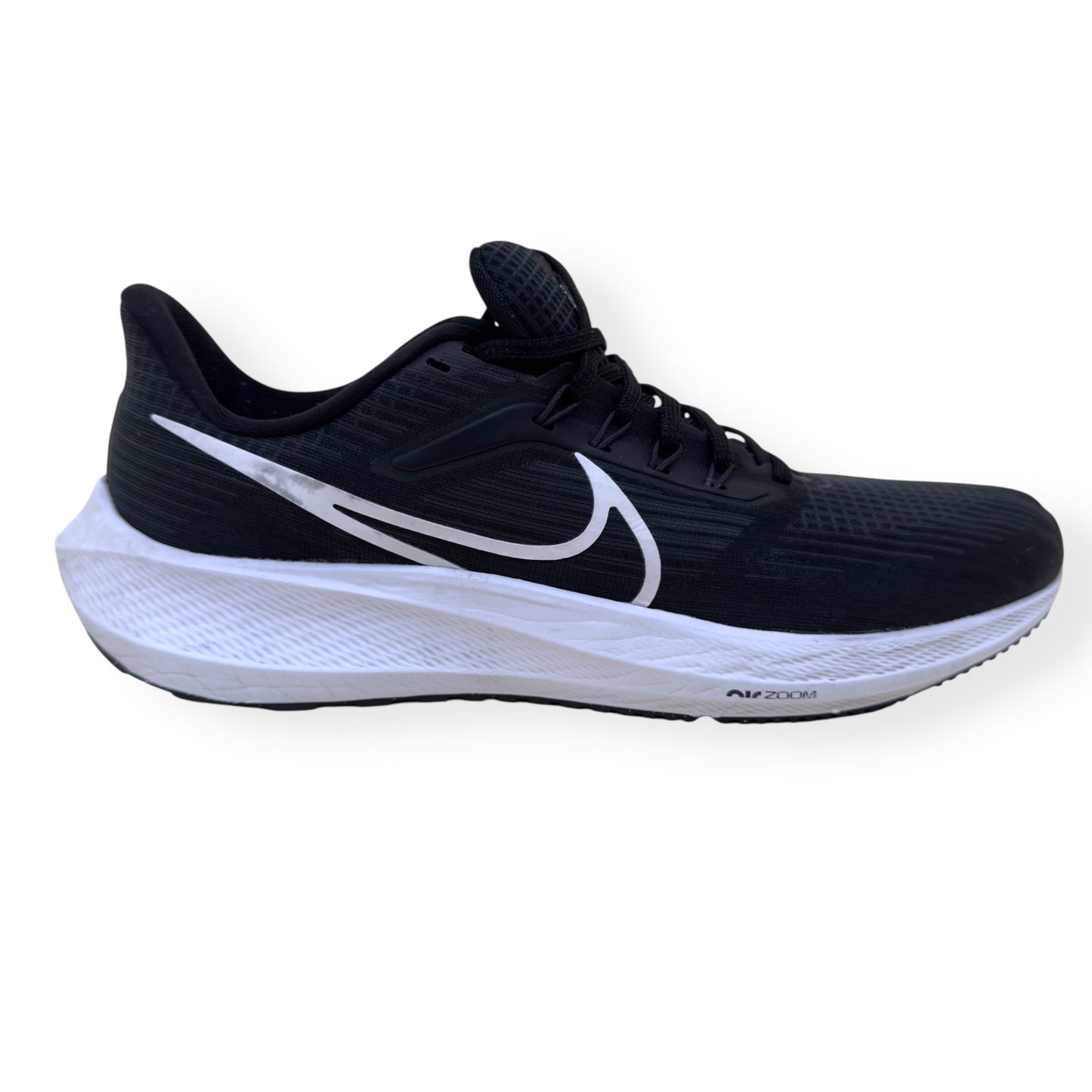 NIKE AIR ZOOM PEGASUS 39 RUNNING SHOE BLACK / WHITE UK10.5