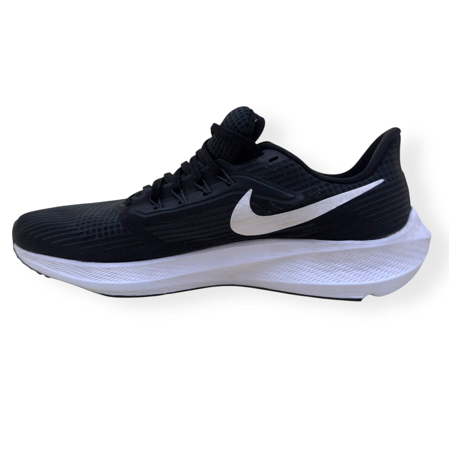 NIKE AIR ZOOM PEGASUS 39 RUNNING SHOE BLACK / WHITE UK10.5
