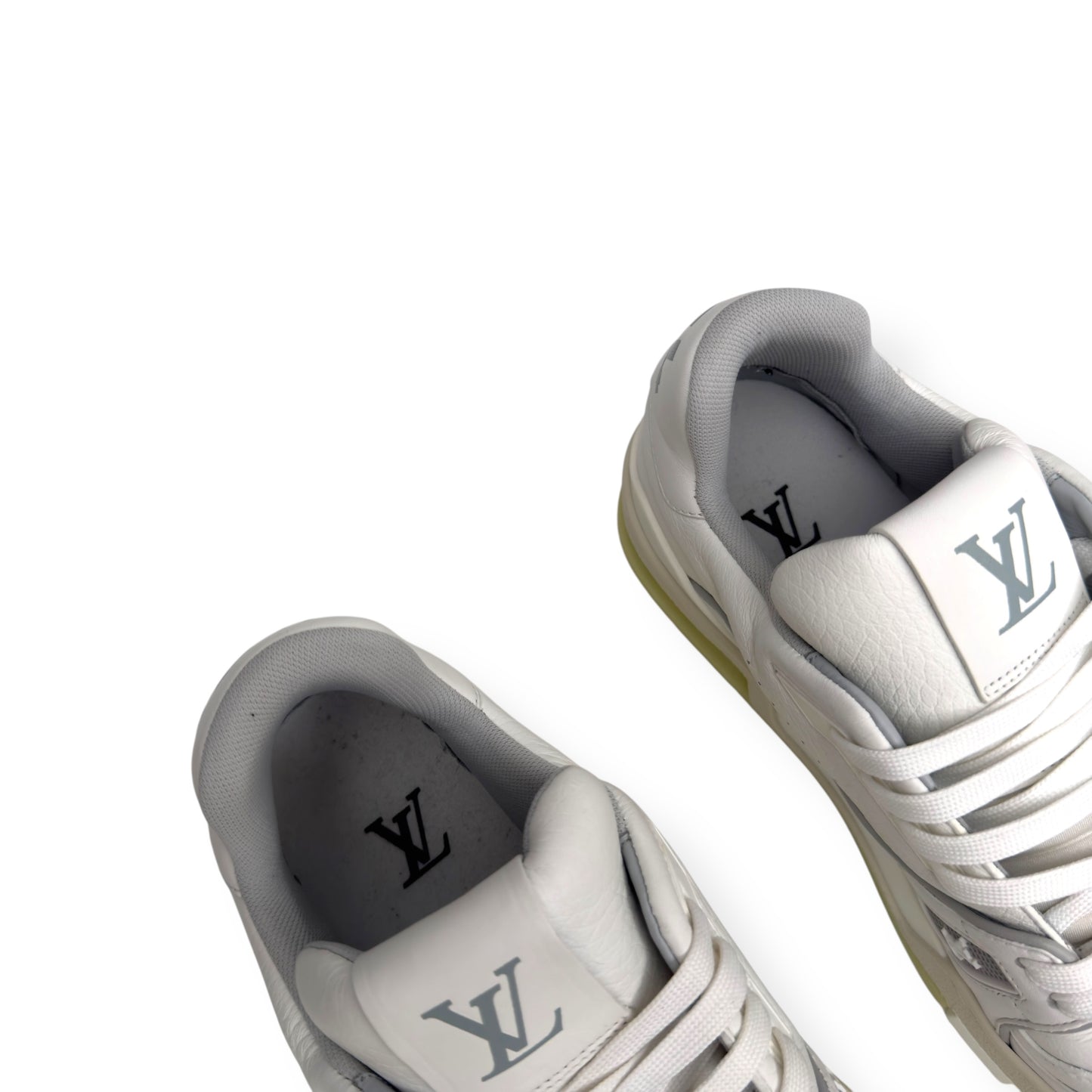 LOUIS VUITTON LEATHER LV TRAINER WHITE / GREY UK7