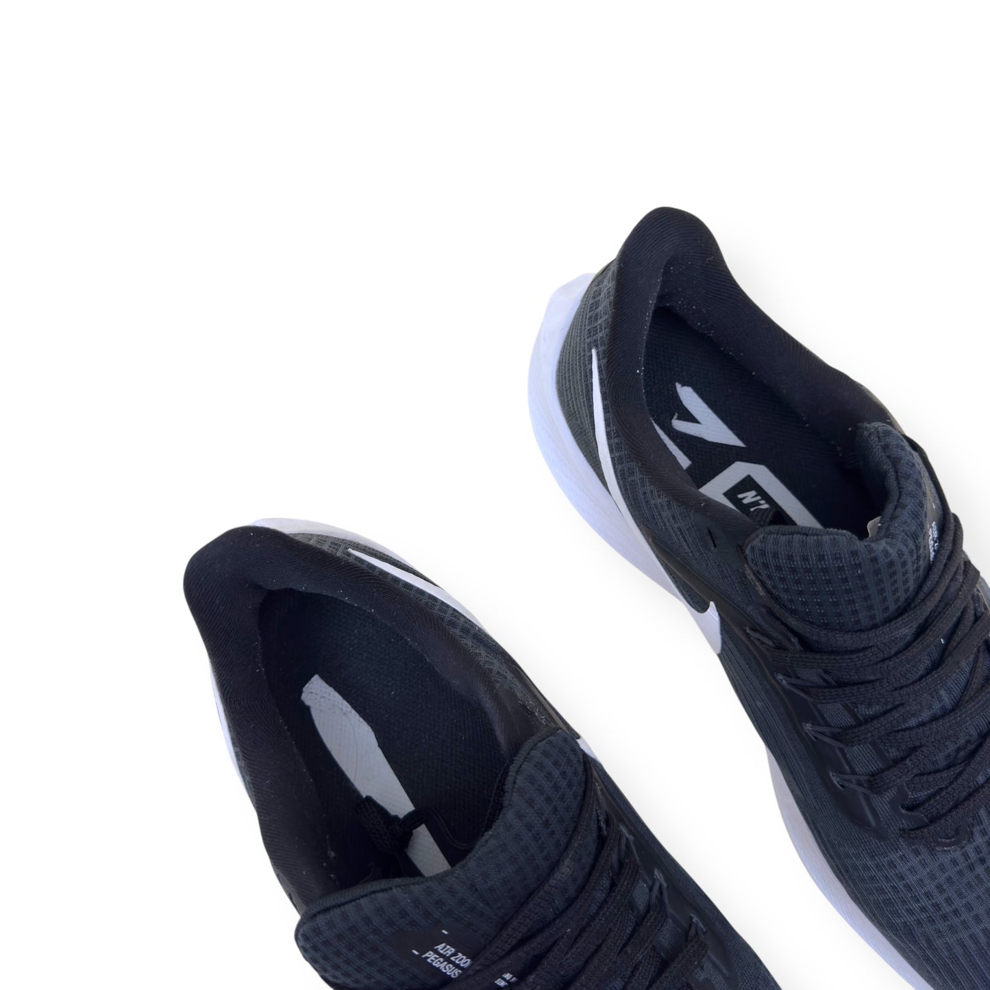 NIKE AIR ZOOM PEGASUS 39 RUNNING SHOE BLACK / WHITE UK10.5