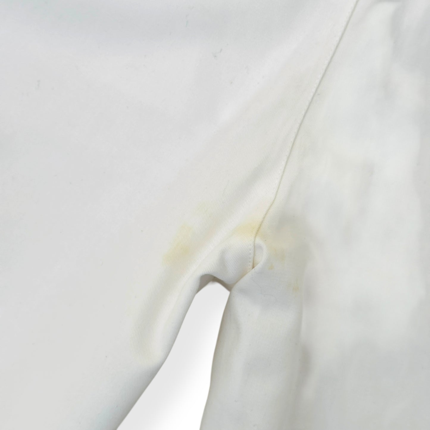 LOUIS VUITTON SOFT CARGO SHORTS LUXURY WHITE 44 / L