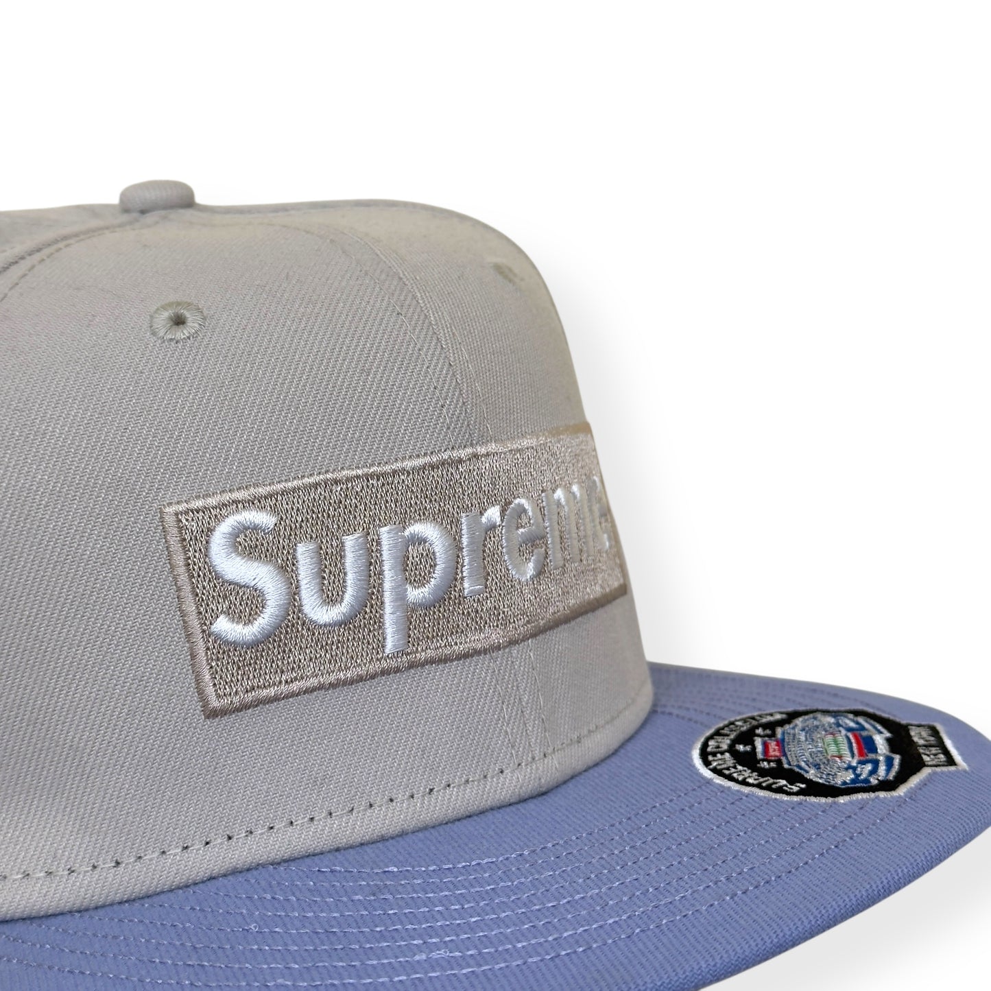 SUPREME CHAMPIONSHIP BOX LOGO NEW ERA FLAT CAP GREY / PURPLE