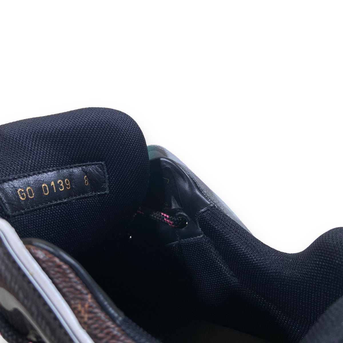 LOUIS VUITTON ZIG ZAG SNEAKERS UK8