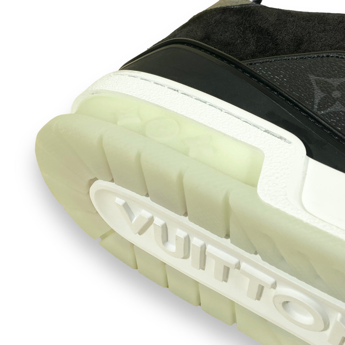 LOUIS VUITTON SNEAKERS BLACK UK10